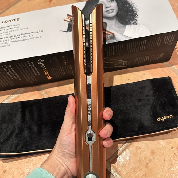 Fer plat Dyson corrale - Picture 2 of 2